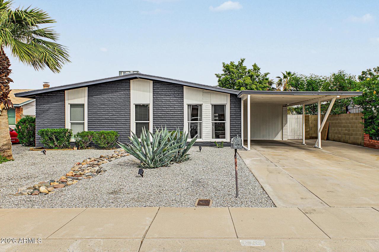 6738 W Medlock Dr., Glendale, AZ 85303