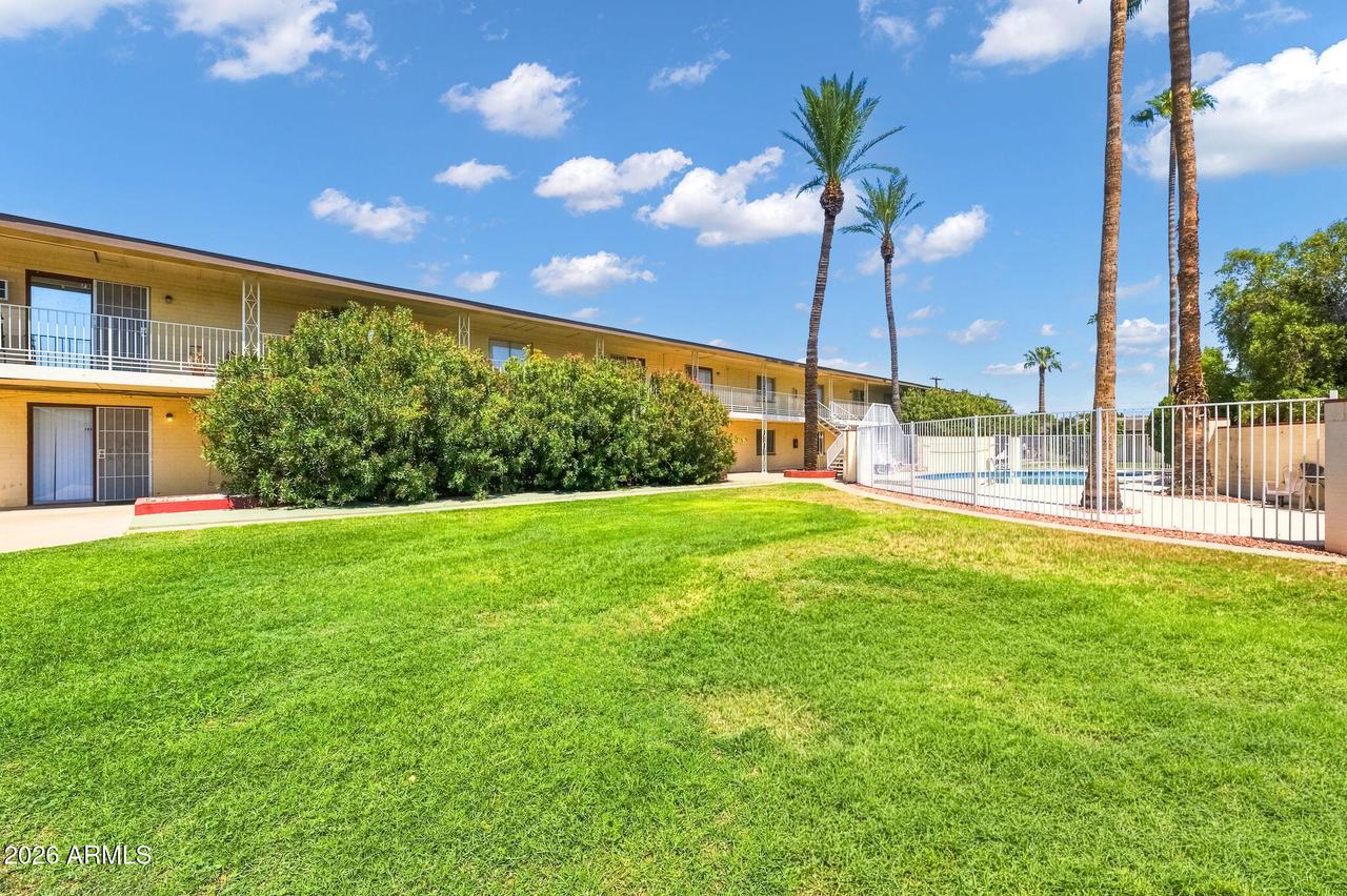 1123 E Sierra Vista Dr., Phoenix, AZ 85014