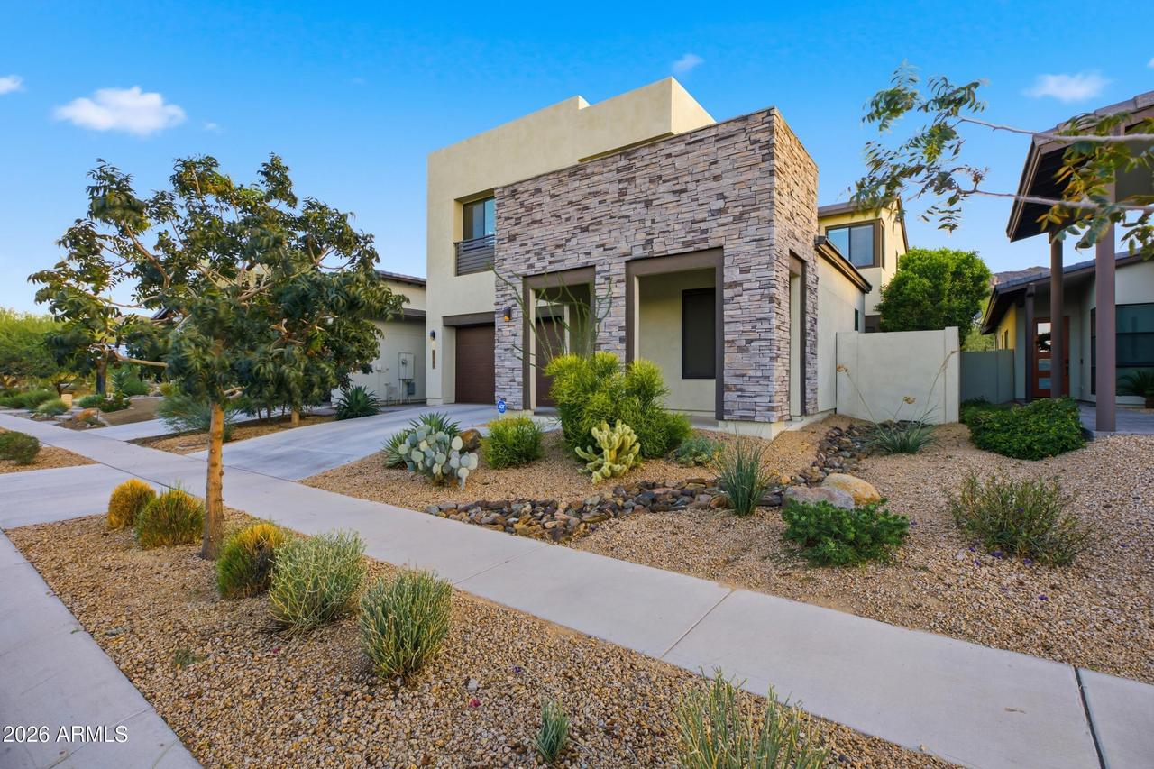 953 E La Mirada Dr., Phoenix, AZ 85042