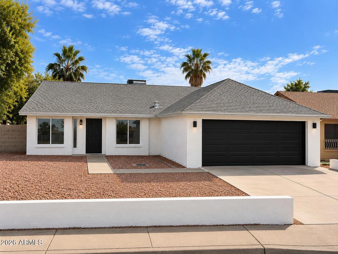 10319 N 61st Ave., Glendale, AZ 85302