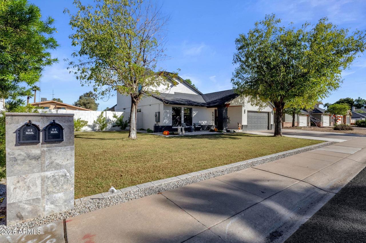 6613 N 81st Pl., Scottsdale, AZ 85250