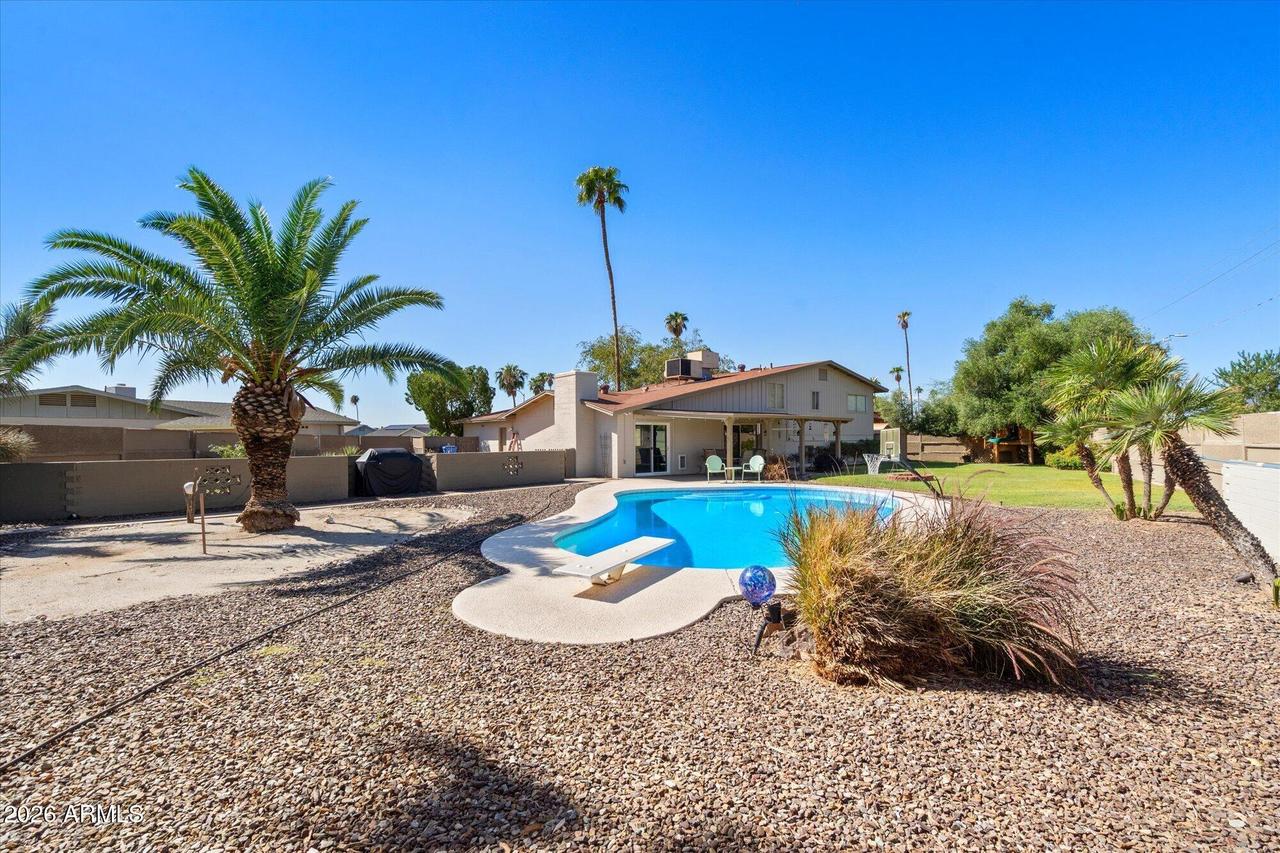 12049 N 46th Ln., Glendale, AZ 85304