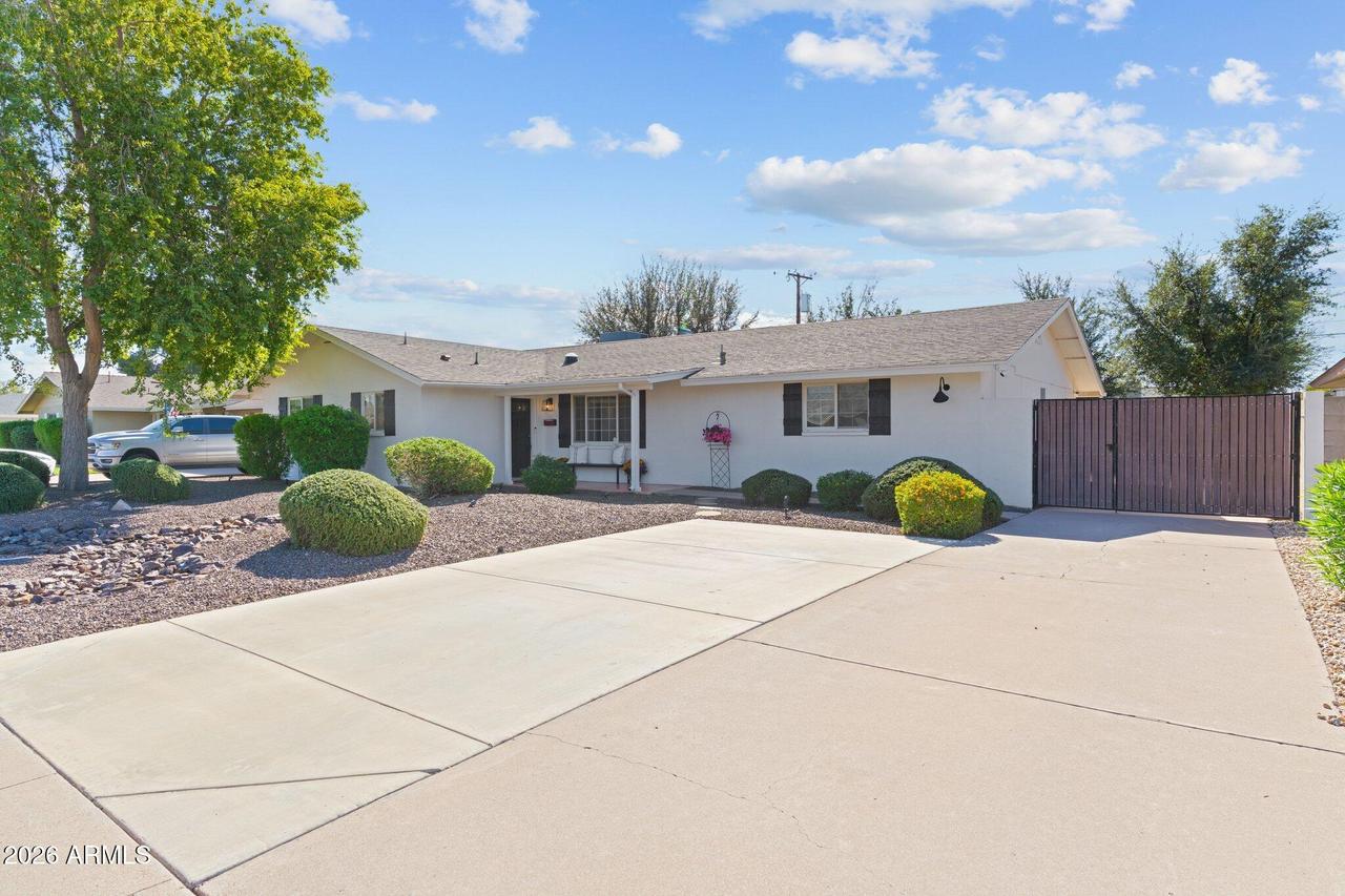 8301 E Minnezona Ave., Scottsdale, AZ 85251