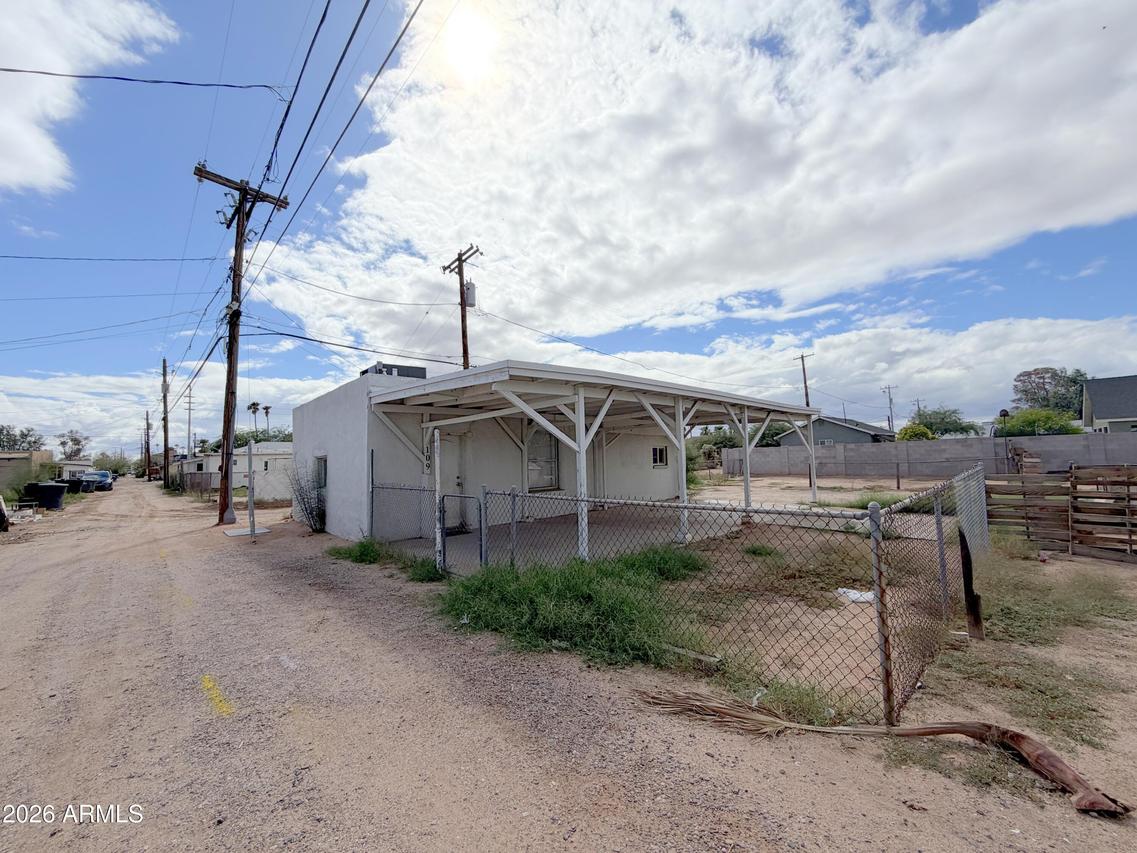 109 W 10th St., Casa Grande, AZ 85122