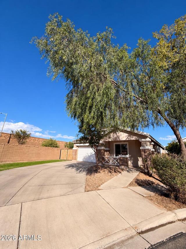 8708 E Lakeview Cir., Mesa, AZ 85209