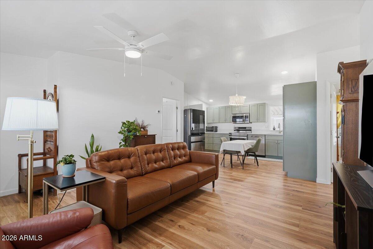 2121 N Center St. #5, Mesa, AZ 85201