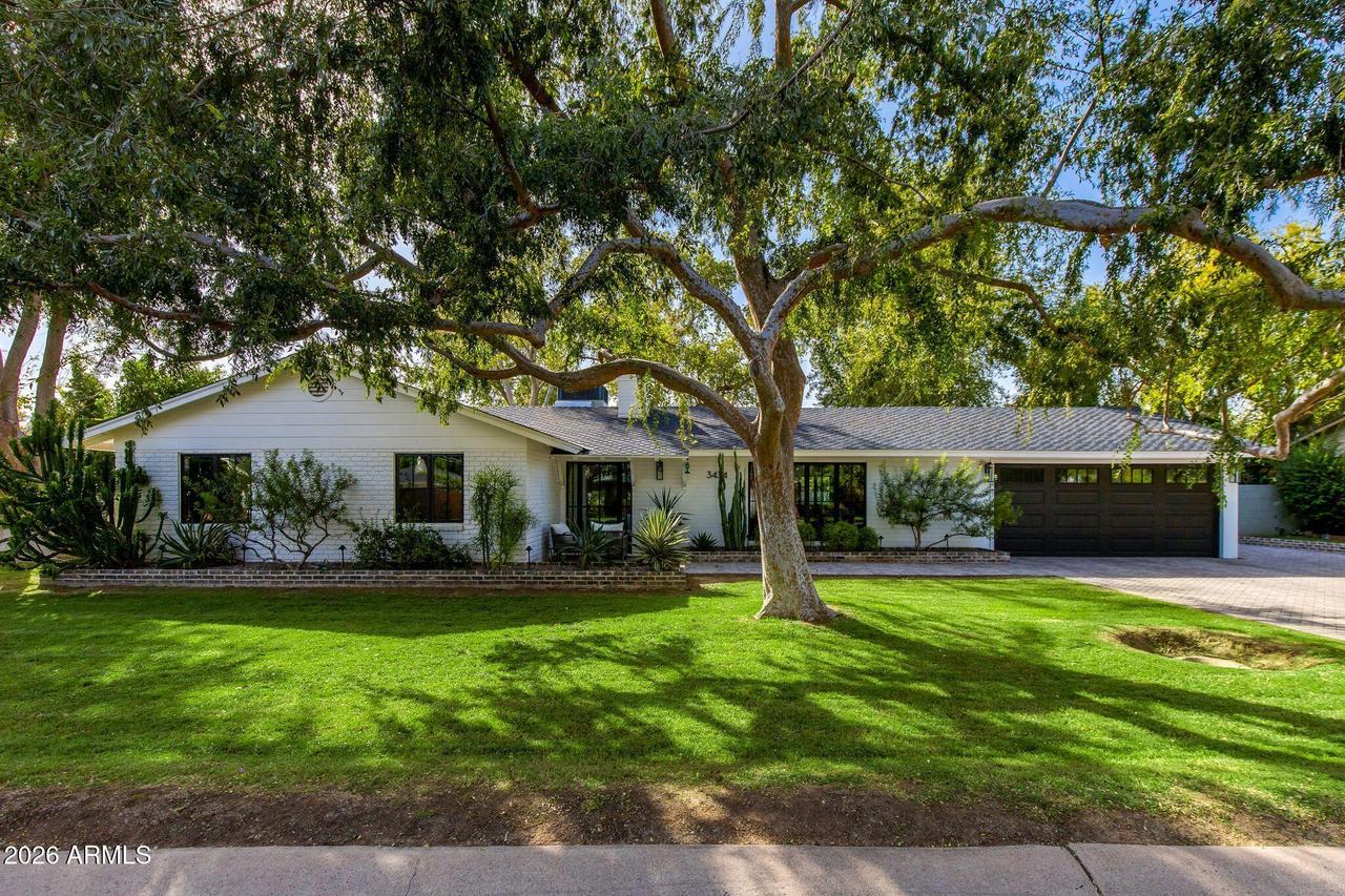 3434 N 49th St., Phoenix, AZ 85018