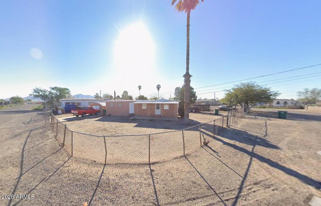 530 E Hopi Cir., Eloy, AZ 85131