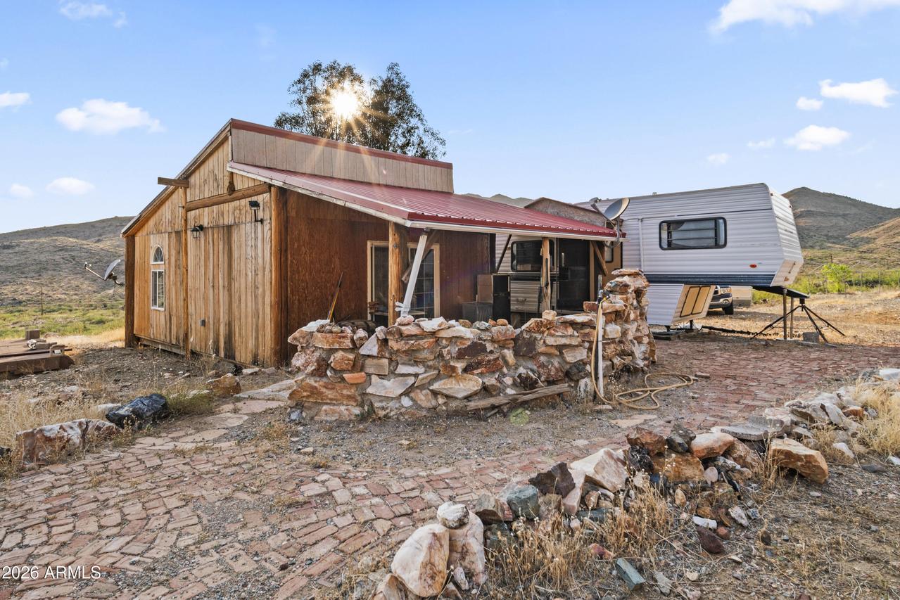 25795 S Old Stage Rd., Congress, AZ 85332