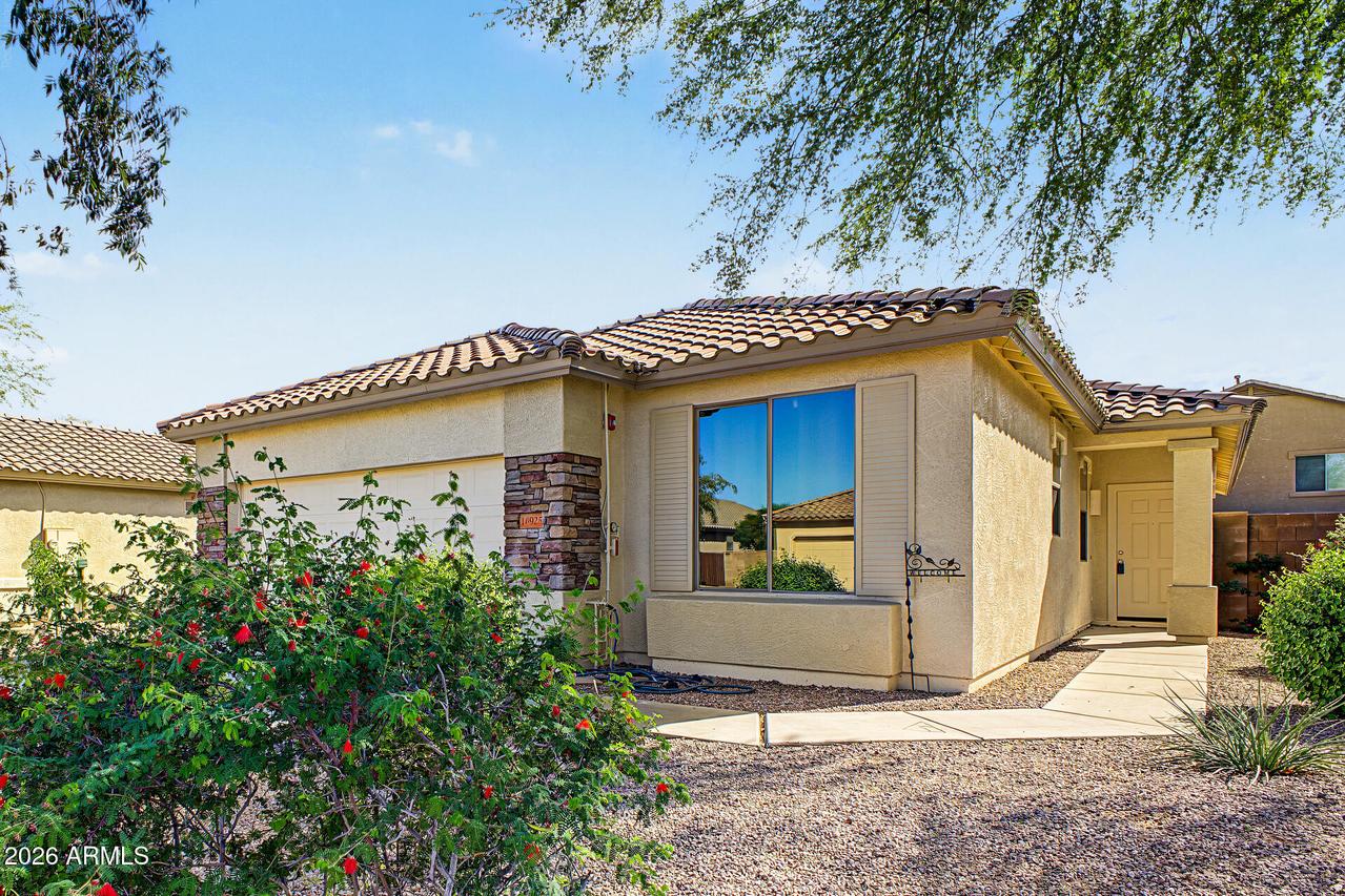 16925 W Nottingham Way, Surprise, AZ 85374