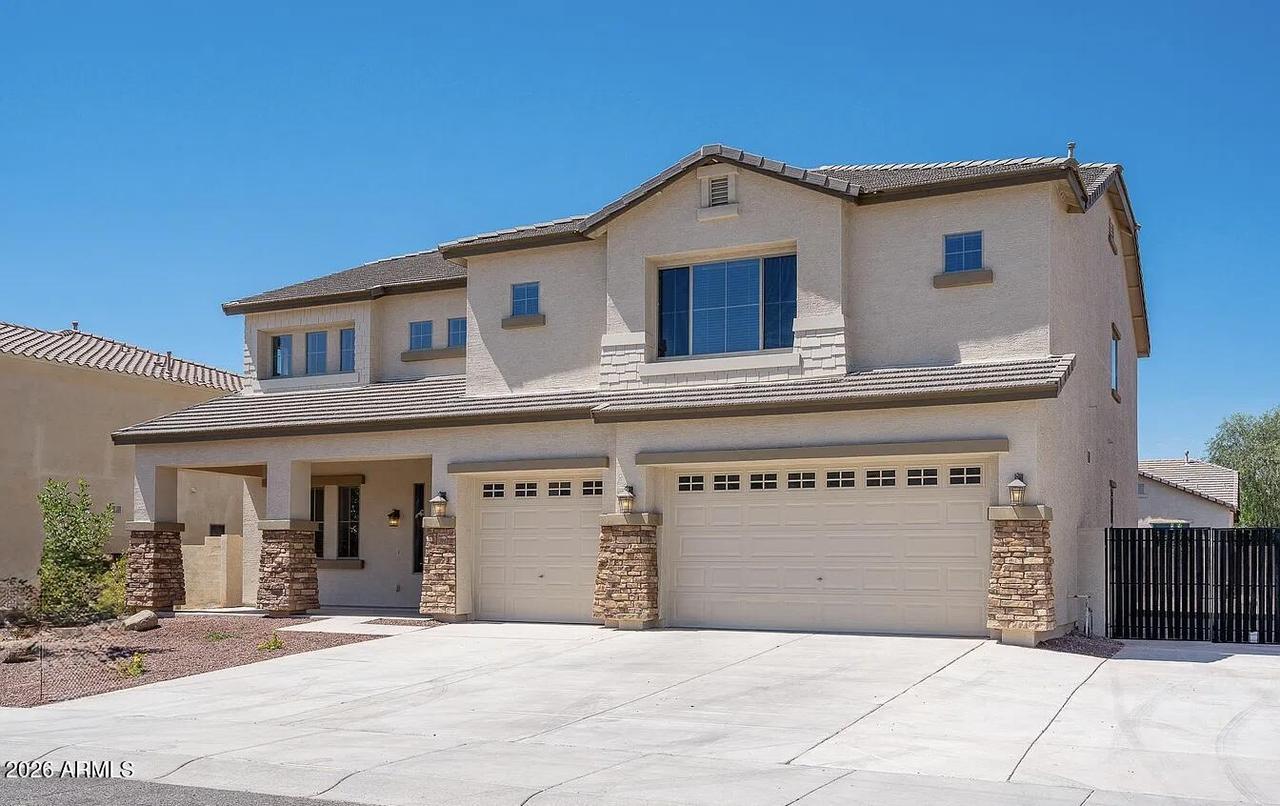 12916 W Tuckey Ln., Glendale, AZ 85307