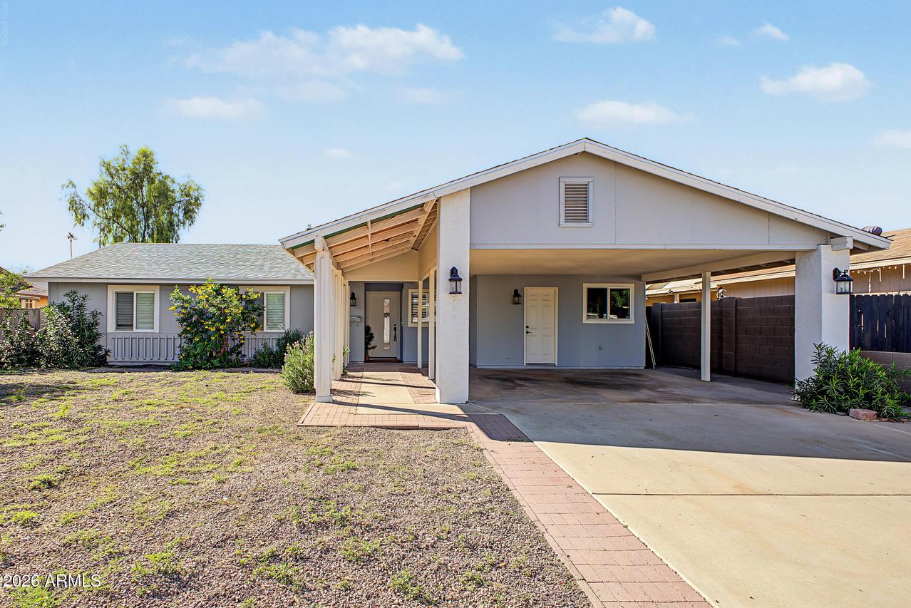 5740 N 42nd Ln., Phoenix, AZ 85019