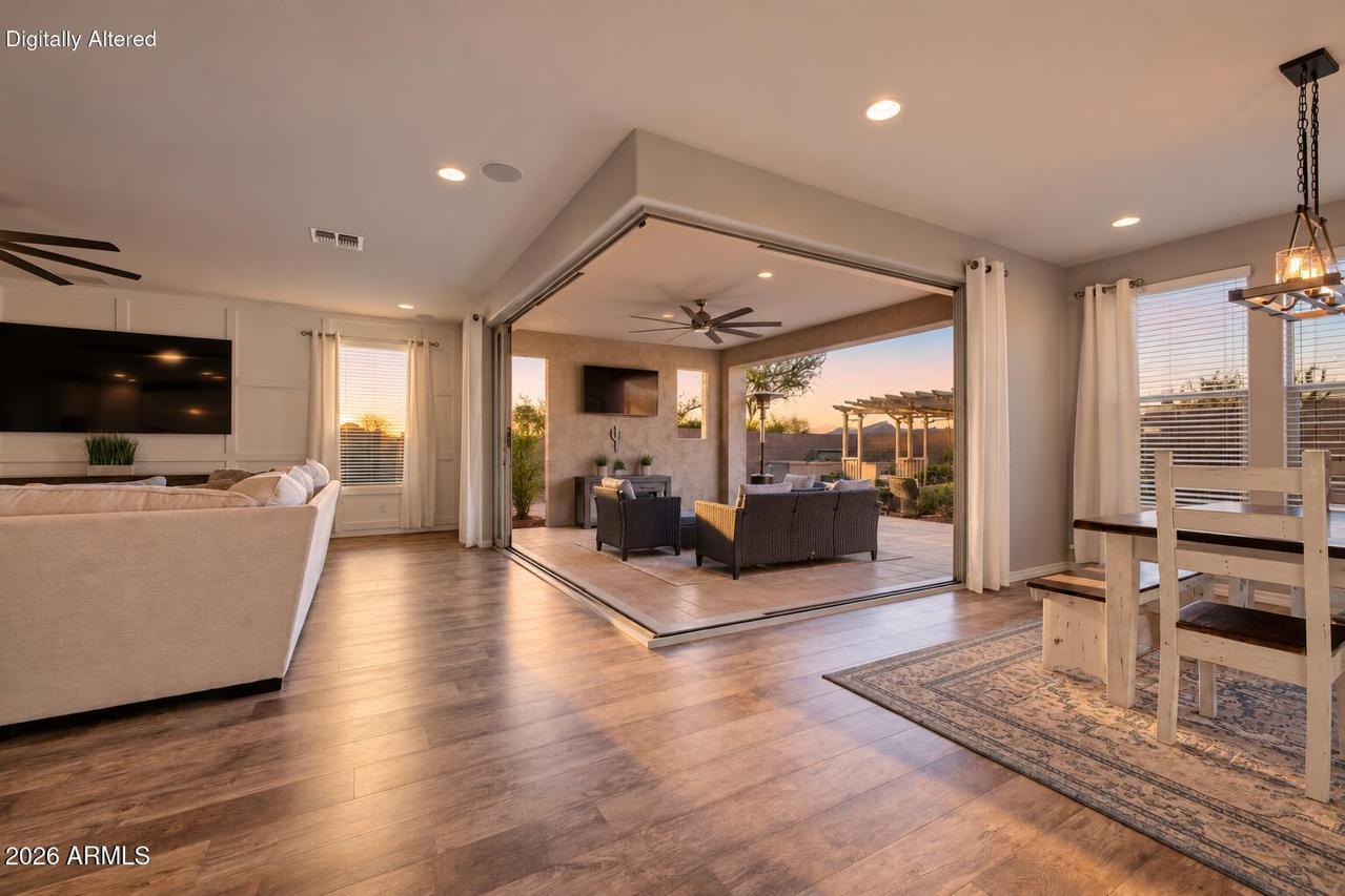 7300 W Quail Track Dr., Peoria, AZ 85383