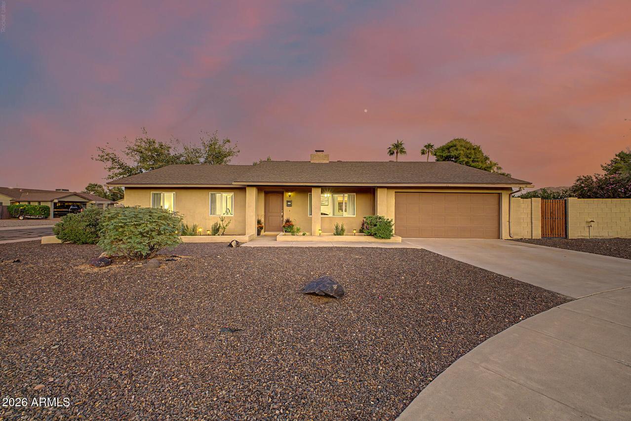2831 E North Ln., Phoenix, AZ 85028