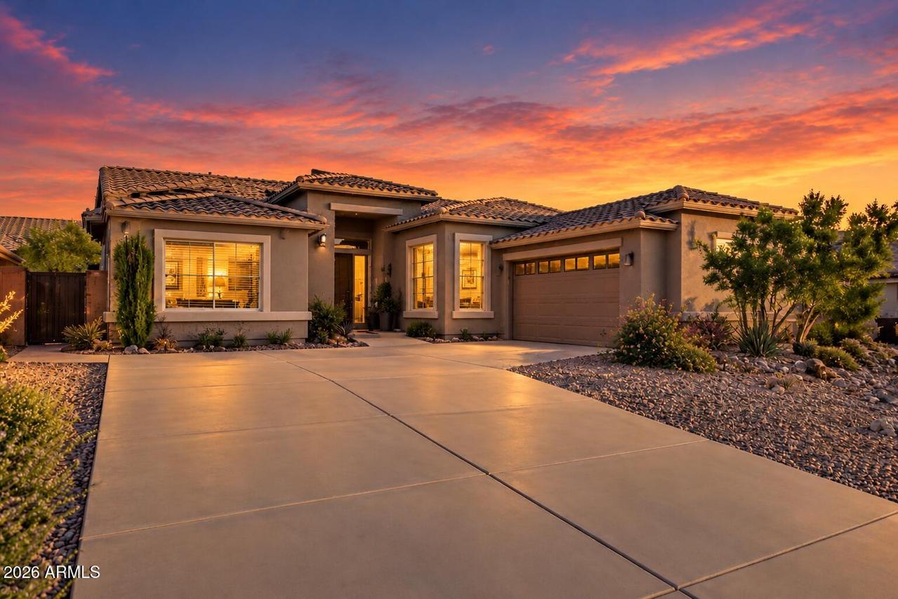 8141 E Apache Plumb Dr., Gold Canyon, AZ 85118