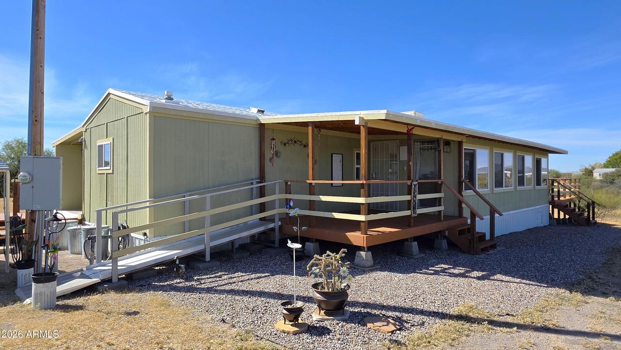 1856 E Charlies Tr., Huachuca City, AZ 85616