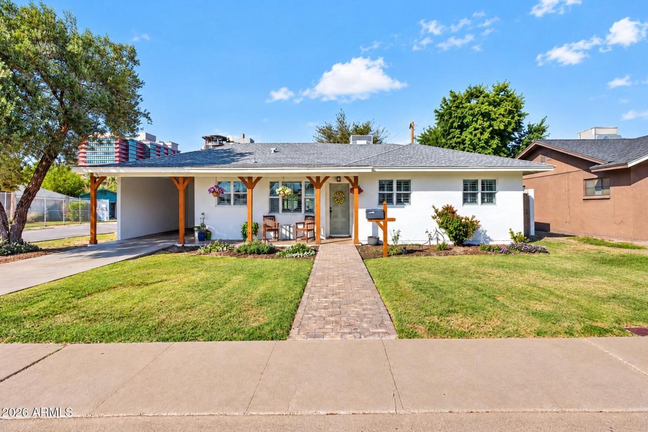2434 E Highland Ave., Phoenix, AZ 85016