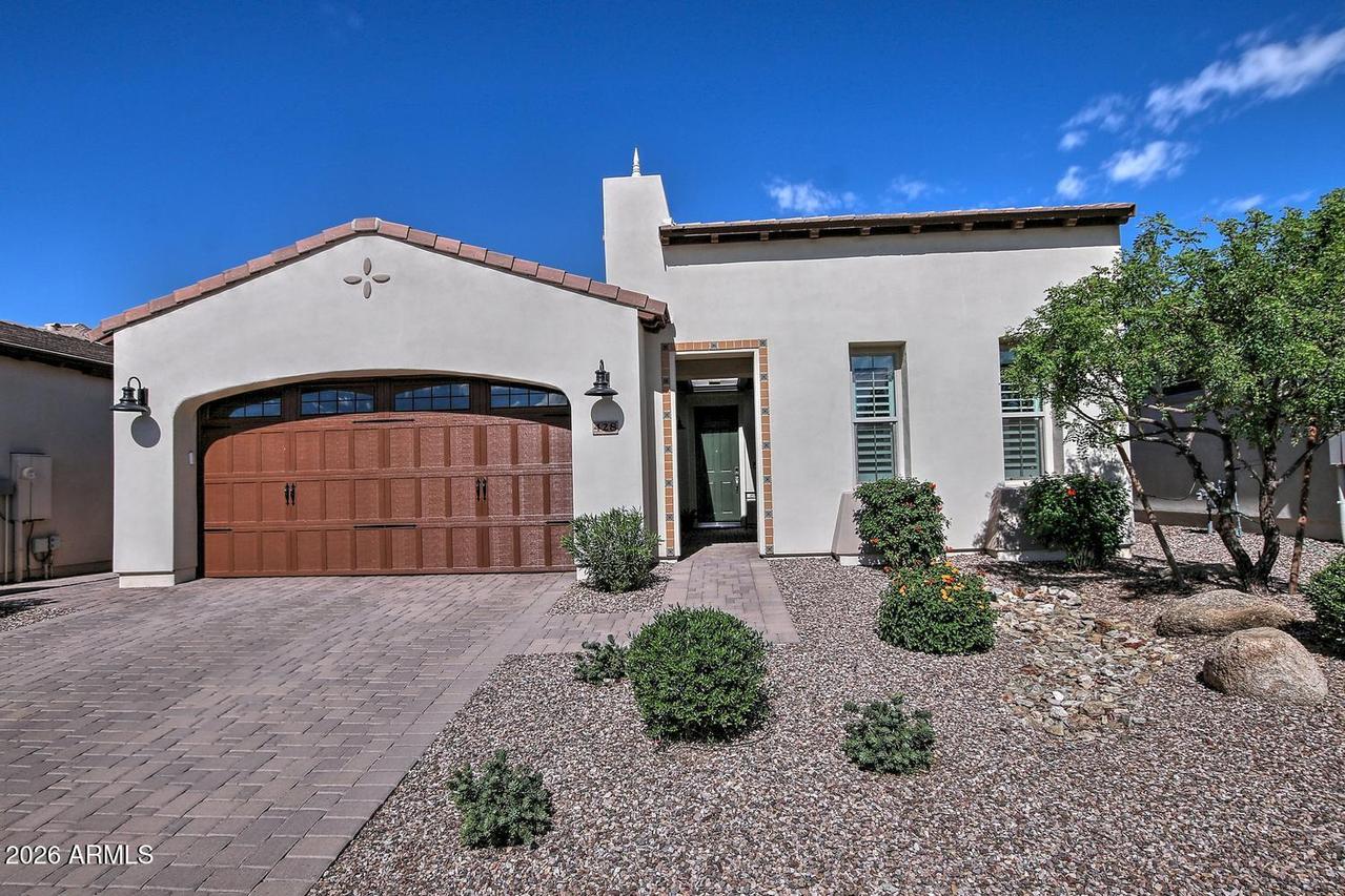 428 E Veterans Way, Queen Creek, AZ 85140