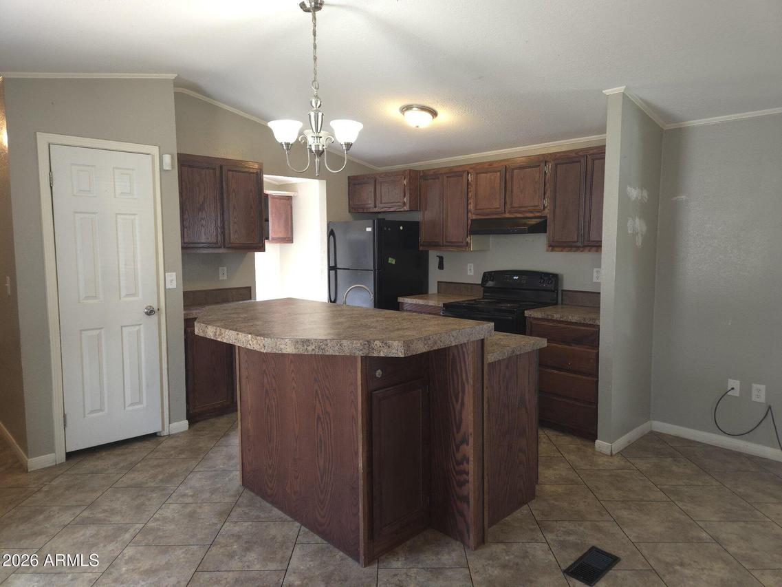 826 W Kachina Tr., Phoenix, AZ 85041