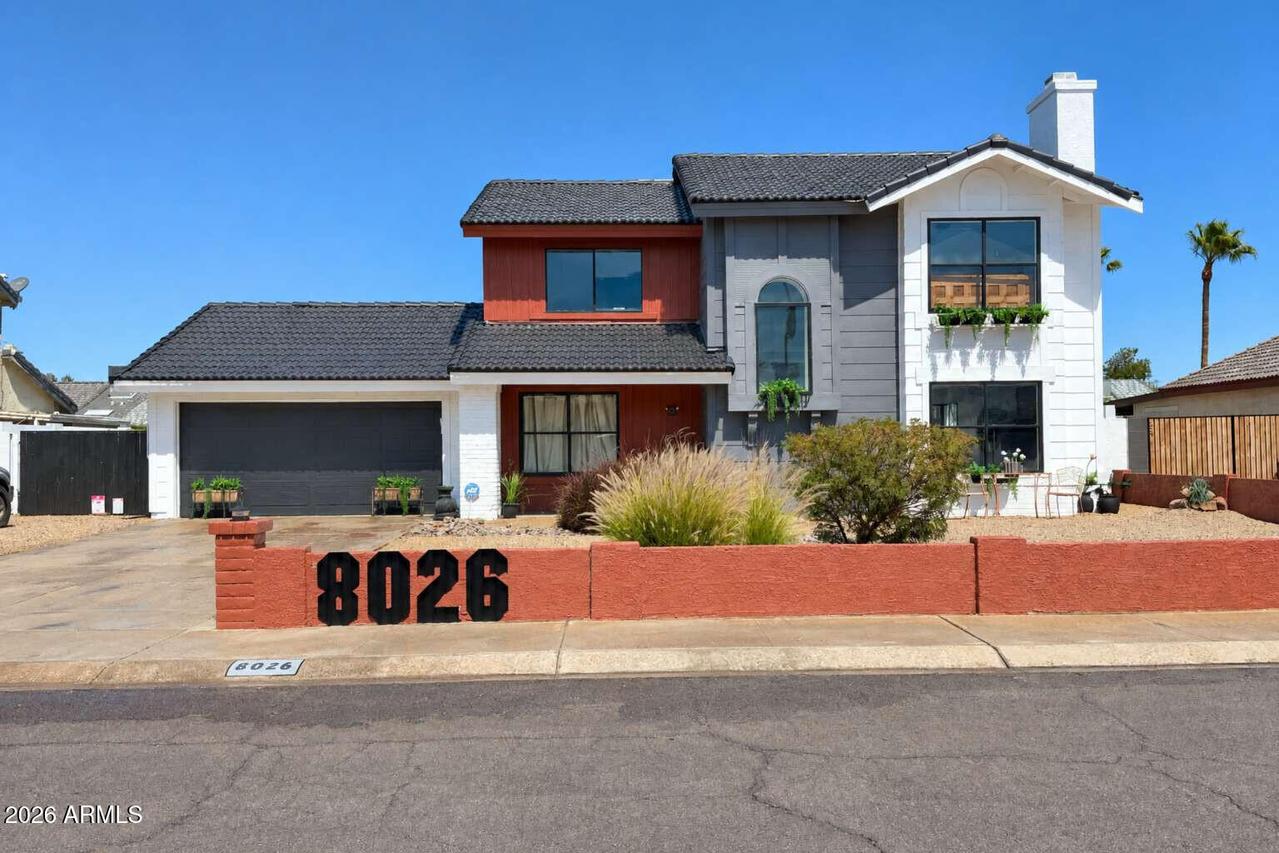 8026 W Bloomfield Rd., Peoria, AZ 85381