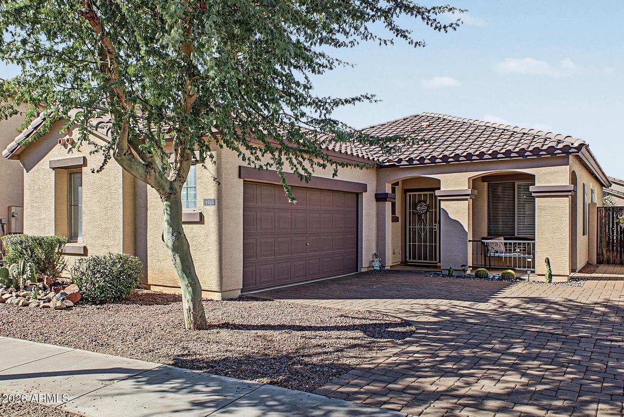 1918 S Falcon Dr., Gilbert, AZ 85295