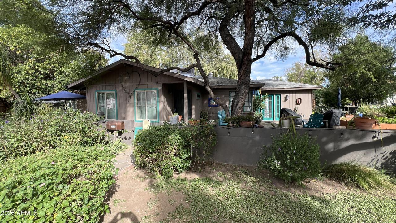 2640 E Earll Dr., Phoenix, AZ 85016
