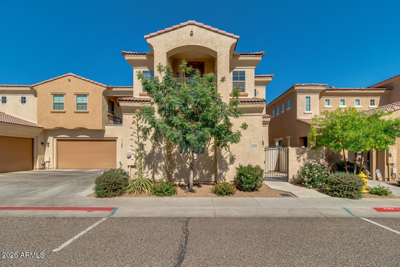 1367 S Country Club Dr. #1049, Mesa, AZ 85210