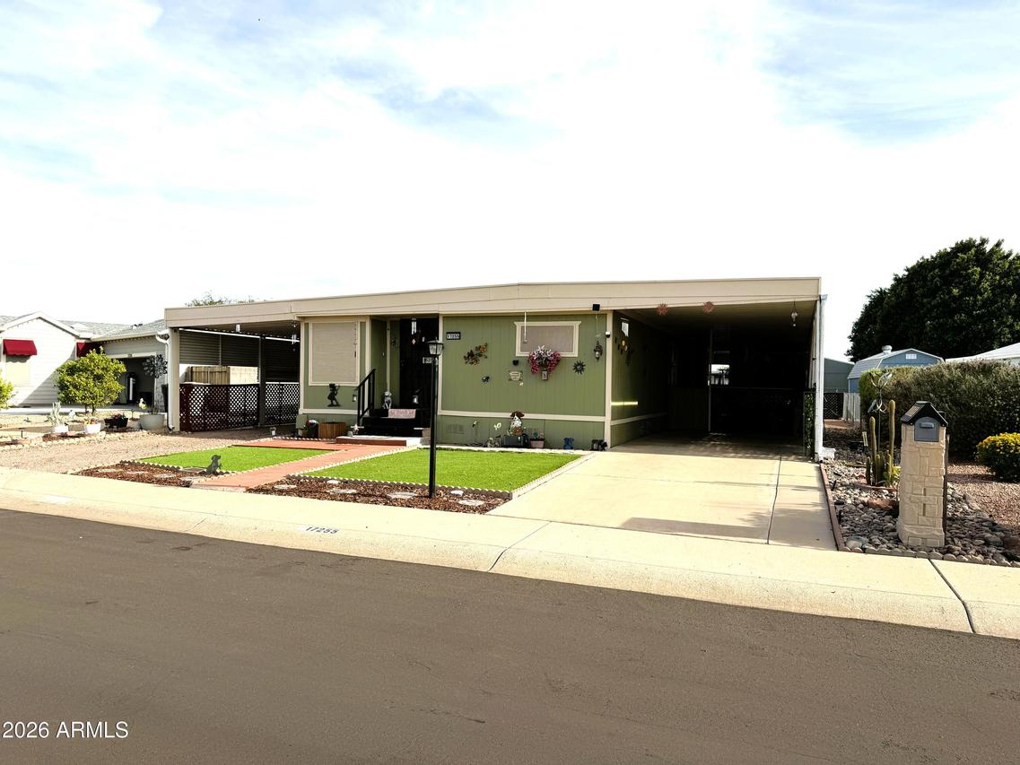 17255 N 66th Dr., Glendale, AZ 85308