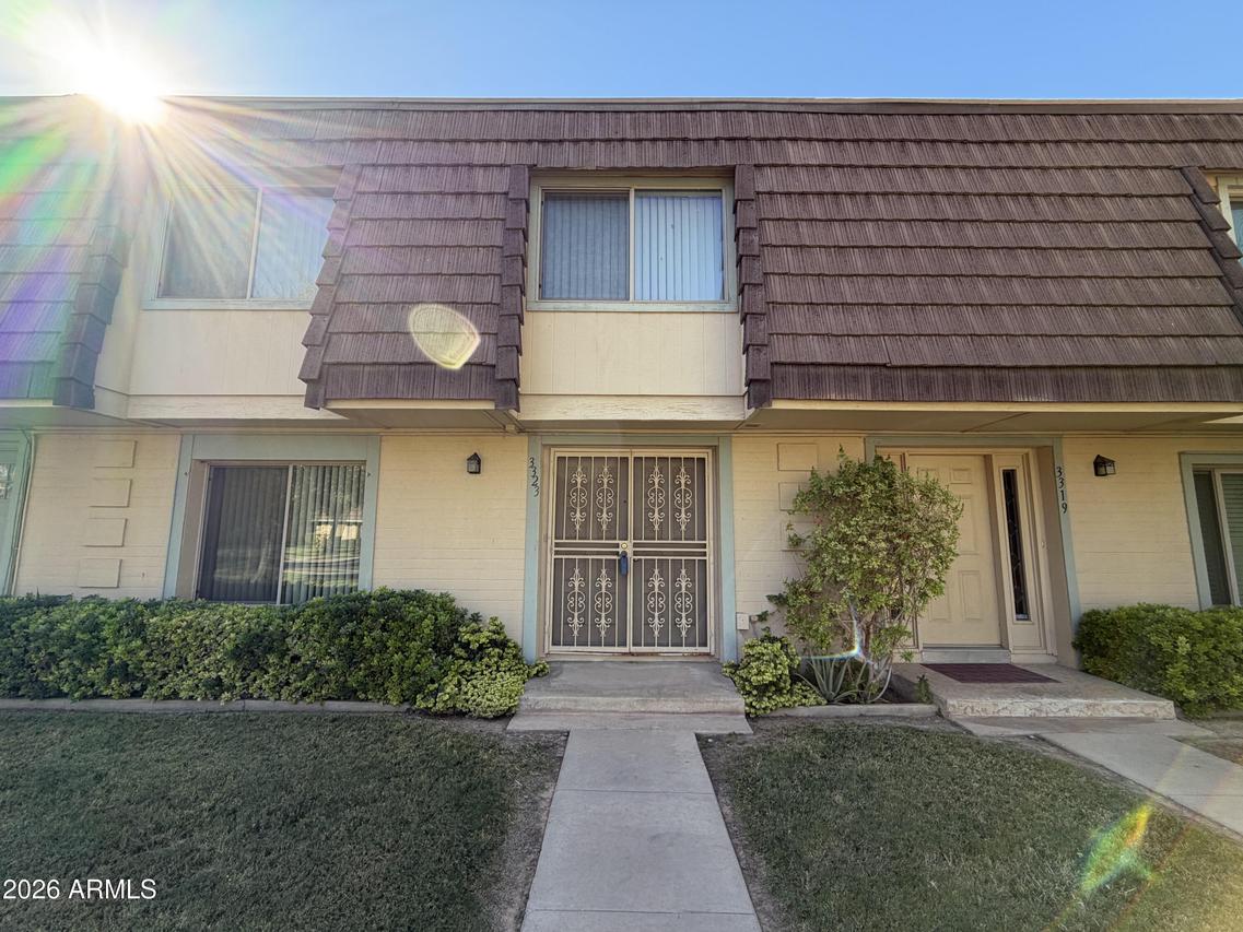 3323 S Poplar St., Tempe, AZ 85282