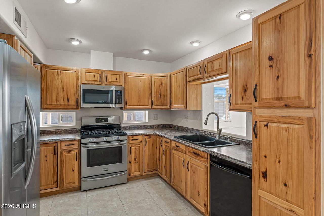 18049 N 24th Dr., Phoenix, AZ 85023
