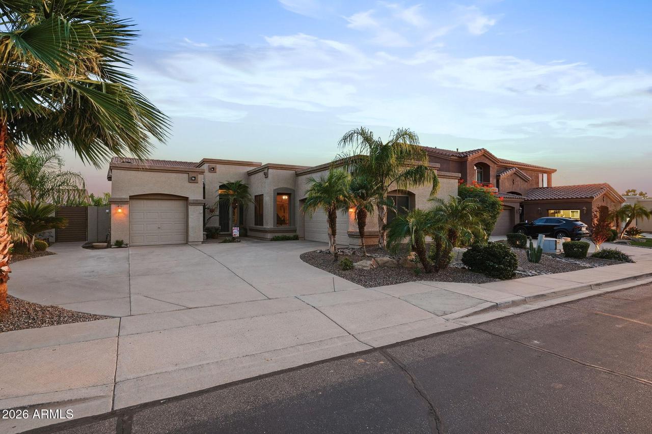 9925 E Lobo Ave., Mesa, AZ 85209