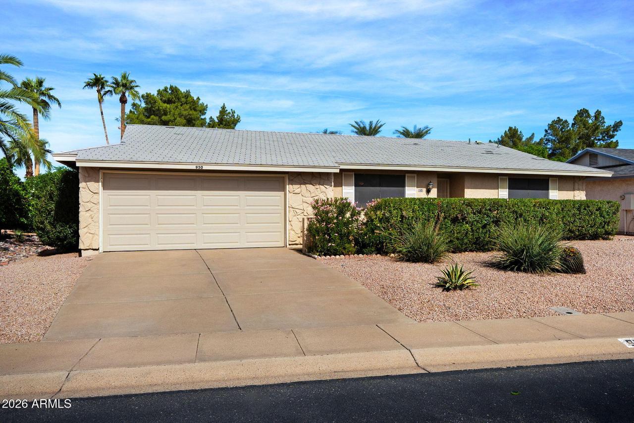 950 Leisure World, Mesa, AZ 85206