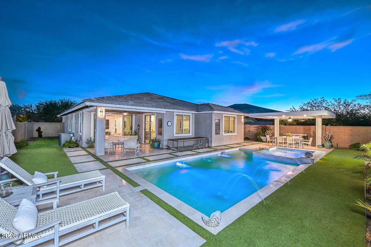 11650 W Red Hawk Dr., Peoria, AZ 85383
