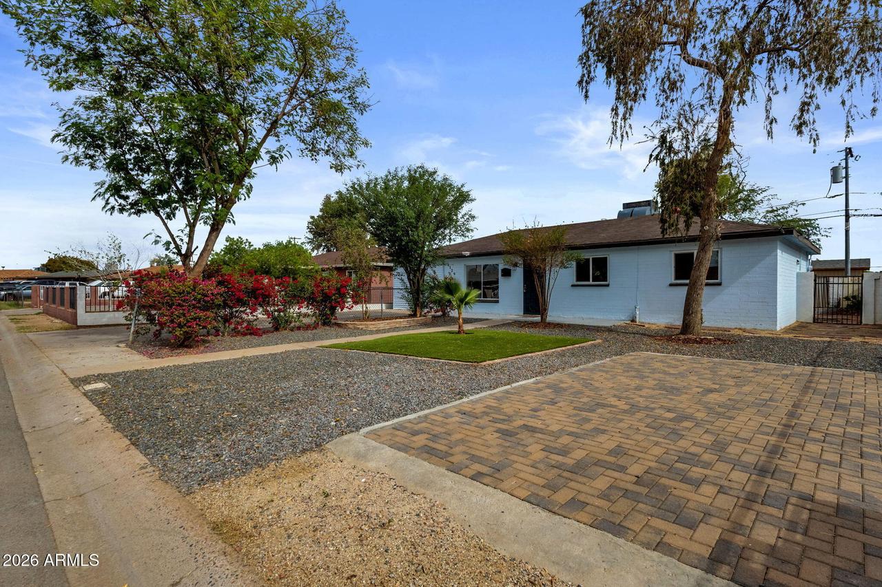 4129 N 49th Dr., Phoenix, AZ 85031