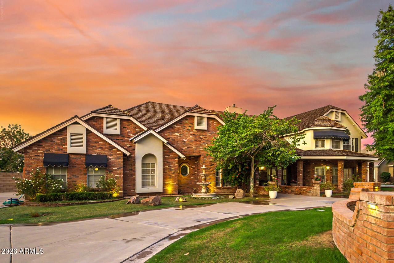 910 E Juanita Ave., Gilbert, AZ 85234