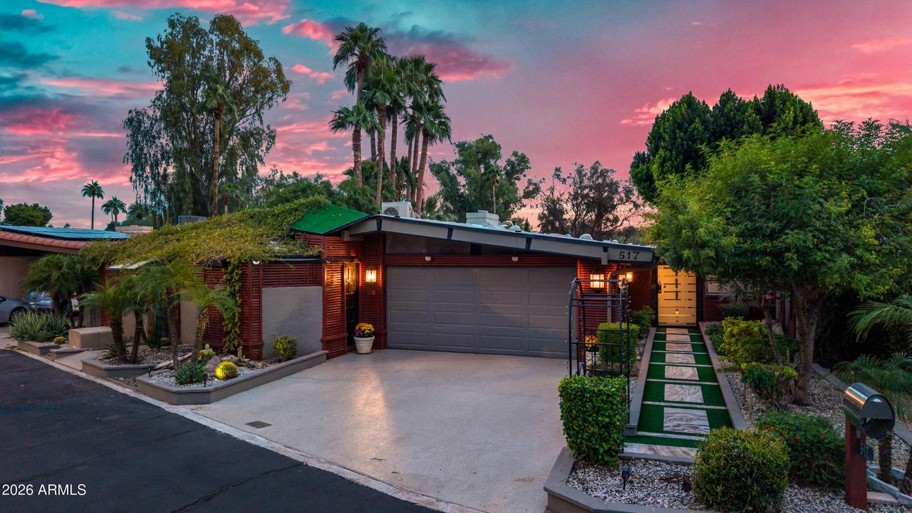 517 W Gibraltar Ln., Phoenix, AZ 85023