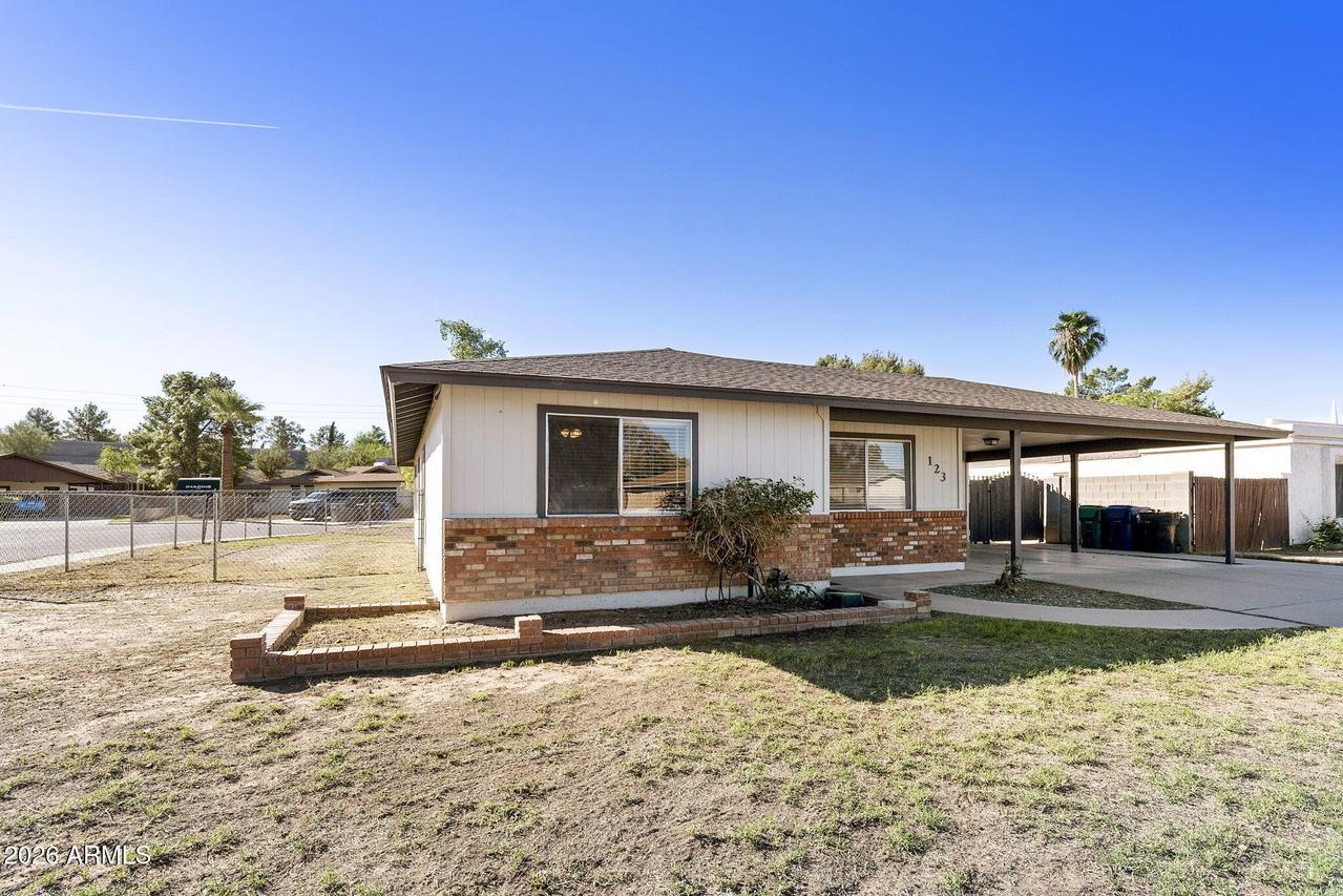 123 W Hillview St., Mesa, AZ 85201