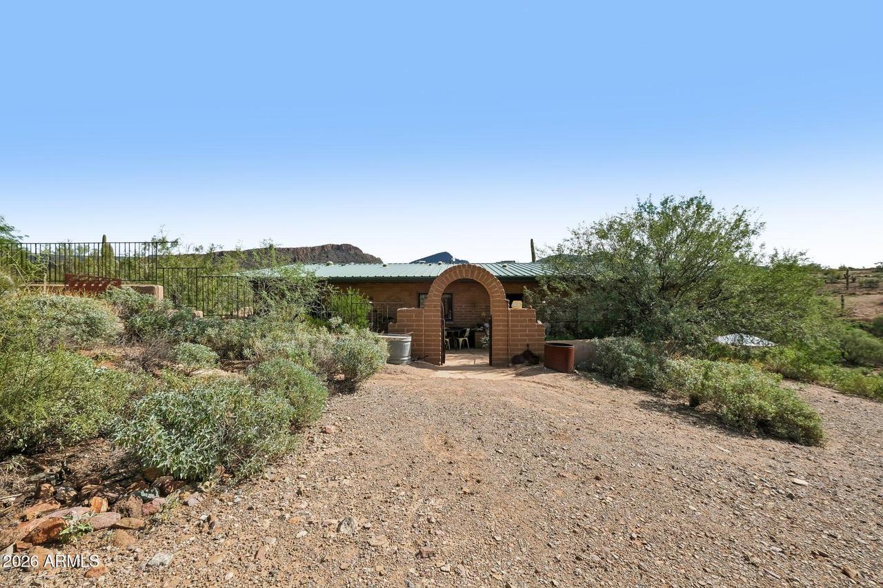 41921 N Central Ave., Phoenix, AZ 85086