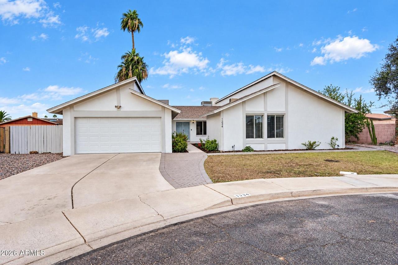 1234 W Madero Ave., Mesa, AZ 85202