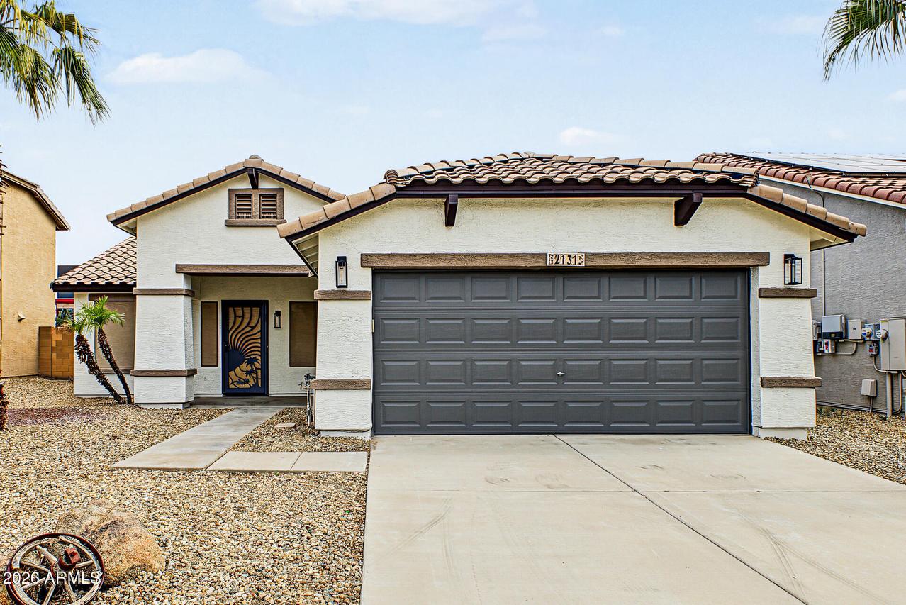 2131 S 257th Dr., Buckeye, AZ 85326