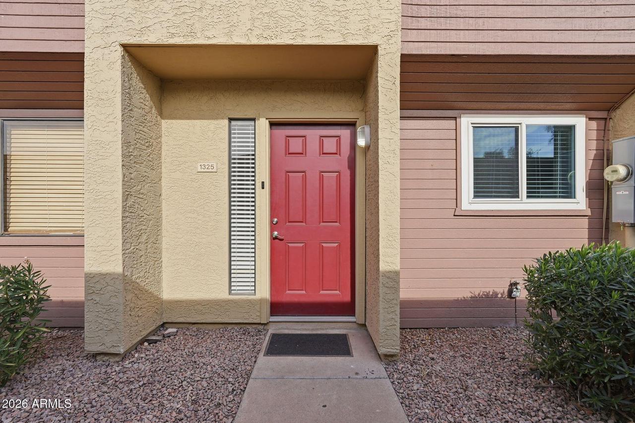 1325 S Judd St., Tempe, AZ 85281