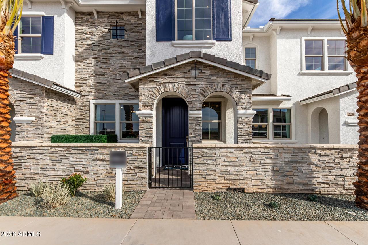 13975 W Luke Pkwy. #174, Surprise, AZ 85374