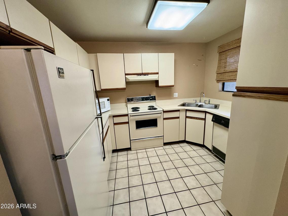 4201 N 20th St. #222, Phoenix, AZ 85016