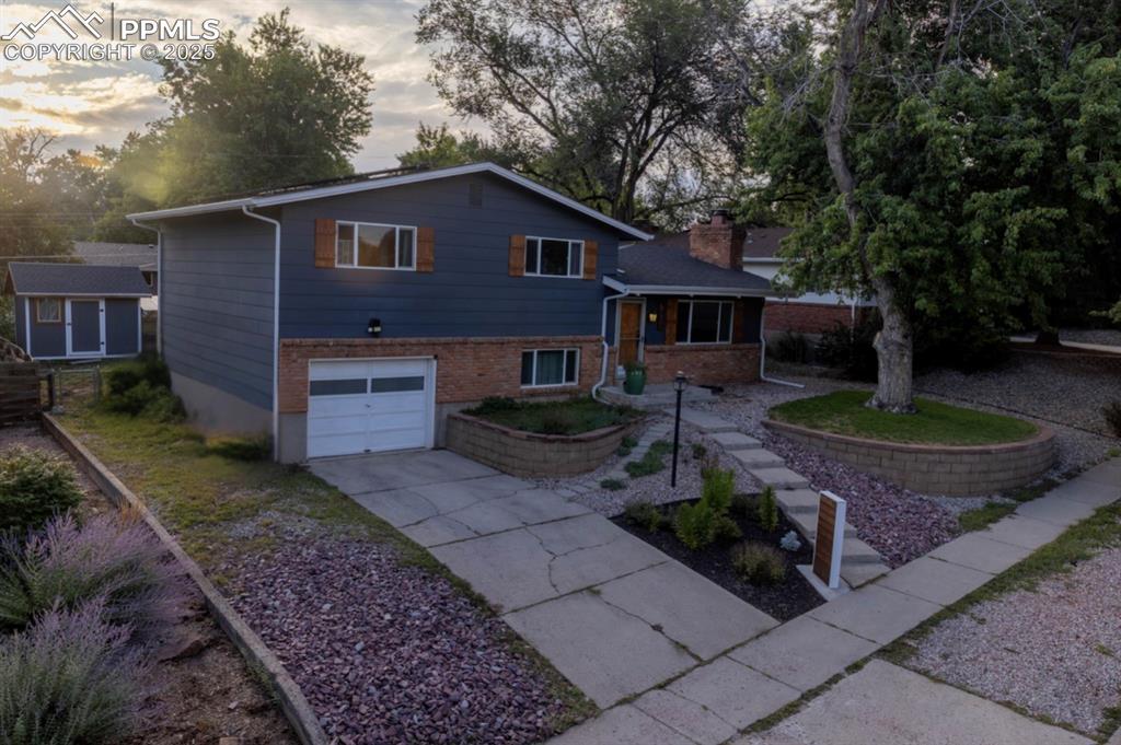2018 Essex Ln., Colorado Springs, CO 80909