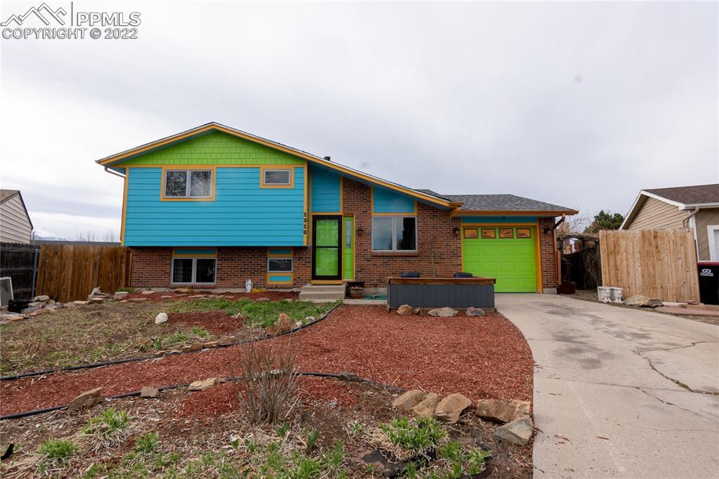 1310 Jet Wing Cir., Colorado Springs, CO 80916