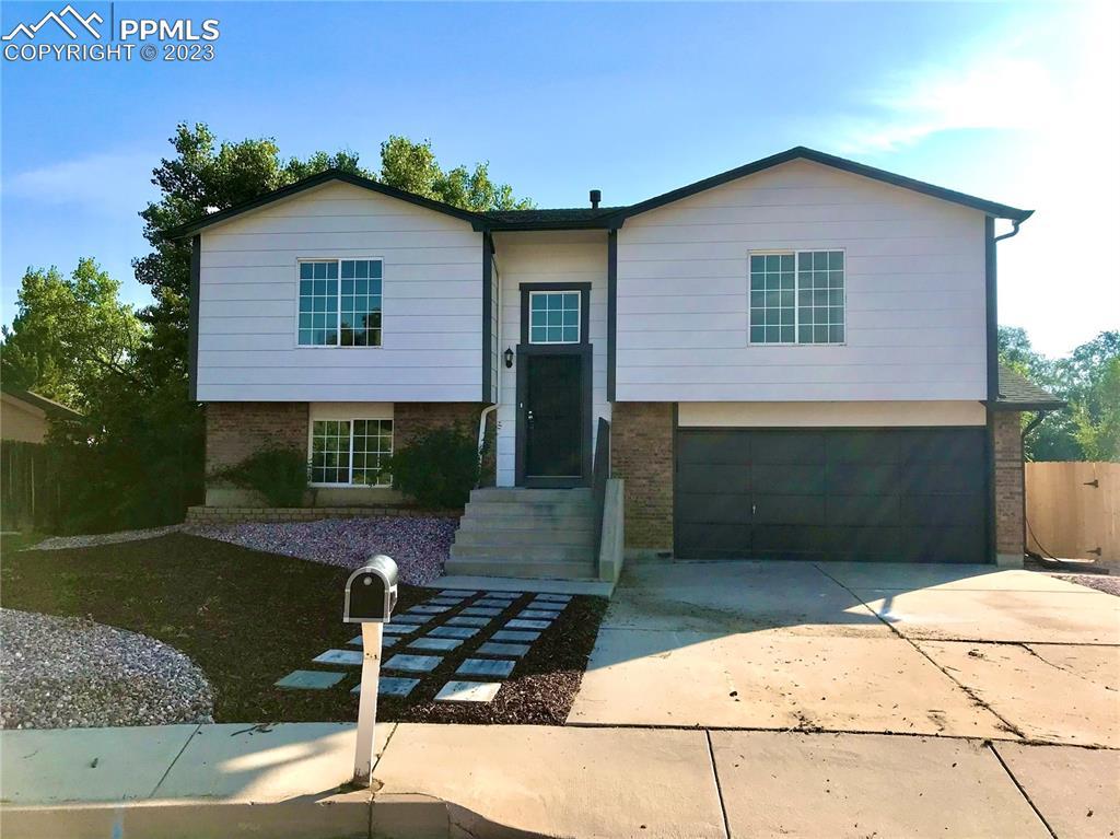 6955 Woodstock St., Colorado Springs, CO 80911
