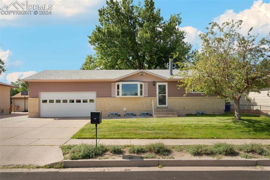 5003 Waddell Ave., Colorado Springs, CO 80915