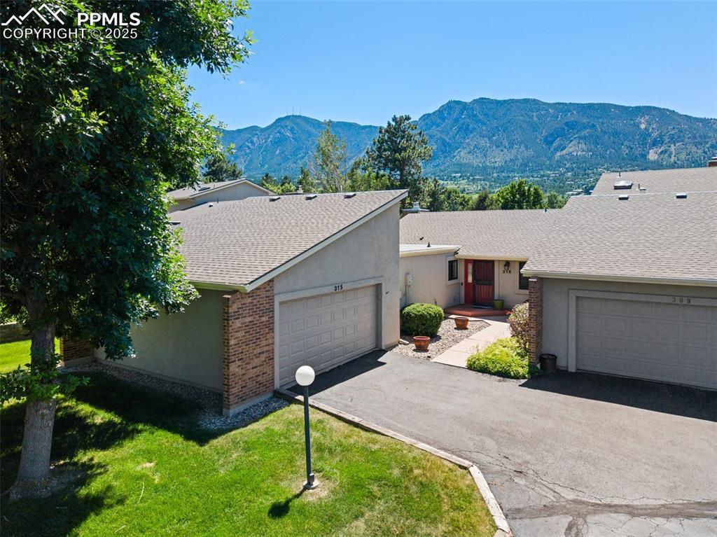 315 Blue Windsor Ln., Colorado Springs, CO 80906