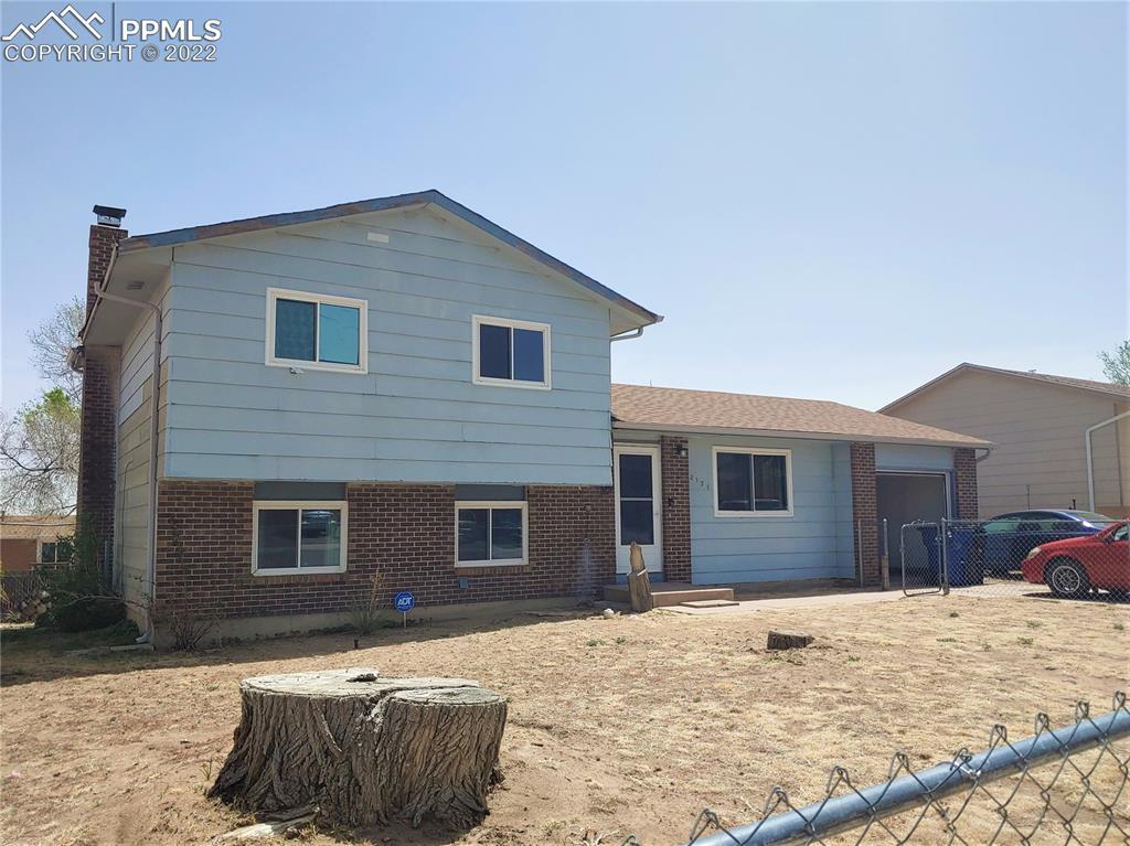 2131 Poteae Cir., Colorado Springs, CO 80915