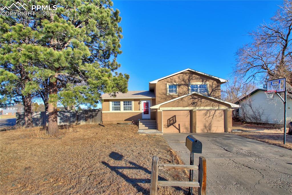 6765 Pawnee Cir., Colorado Springs, CO 80915